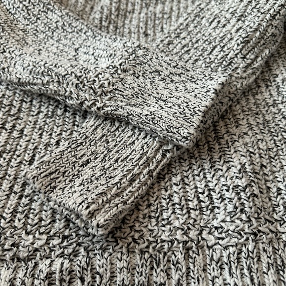 Roots Snowy Fox Turtleneck Sweater - Picture 4 of 7